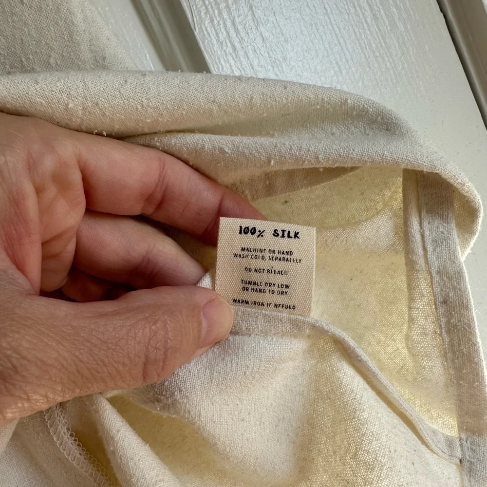 Jamie + the Jones long sleeve pocket box top - Picture 6 of 6